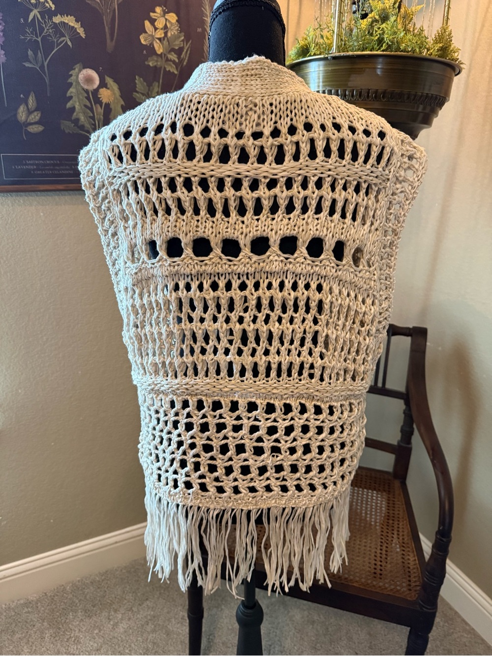 ASOS   Crochet Fringe Cardigan Vest in Cream - Picture 2 of 5